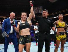 UFC:中国最“狠”的女人：33岁，打爆巴西对手，卫冕UFC金腰带