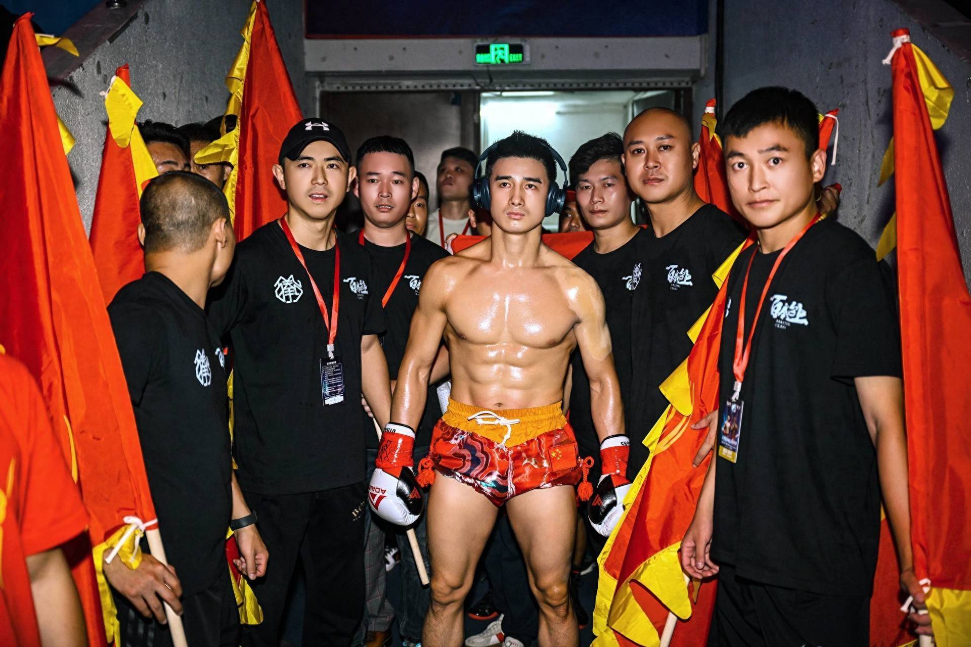 MMA:播求喊话王延龙二番战，王延龙回应泰拳王：跟我打MMA规则！