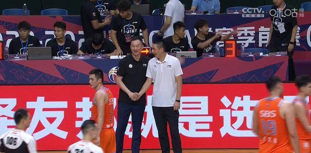 CBA：青岛队三连胜，杨瀚森11+9+4，陈林坚32分罚球成亮点