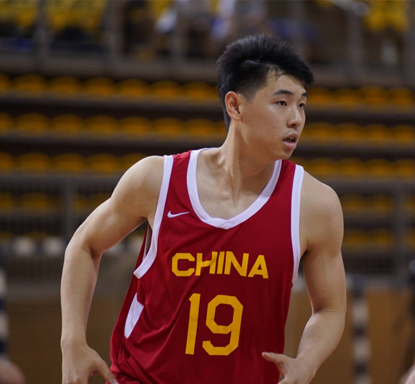 【168直播】未来NBA之星，CBA强力后卫收到NBA面试邀请，父子都是强力球员